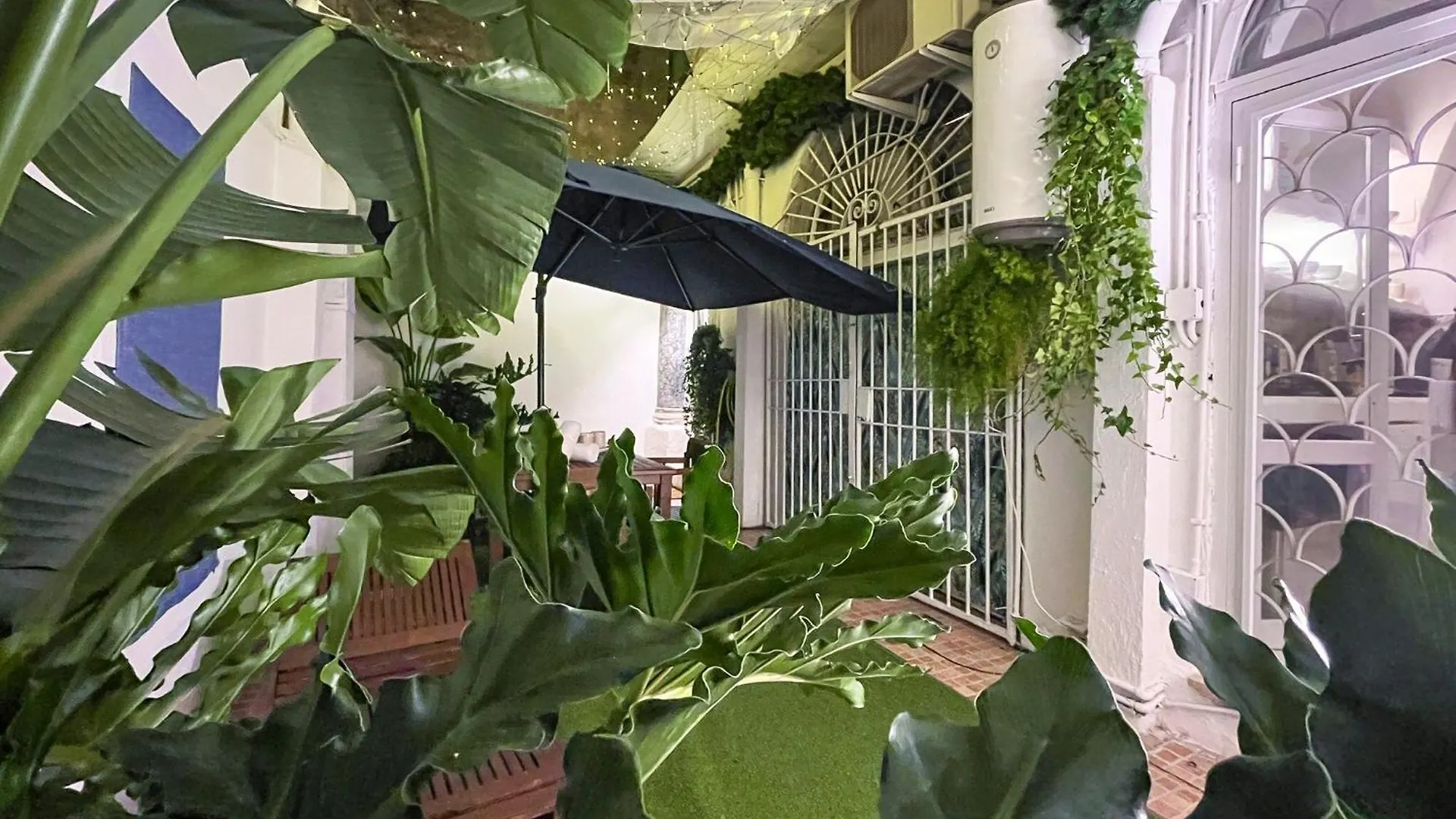Secret Garden In Campo De' Fiori Apartment Rome